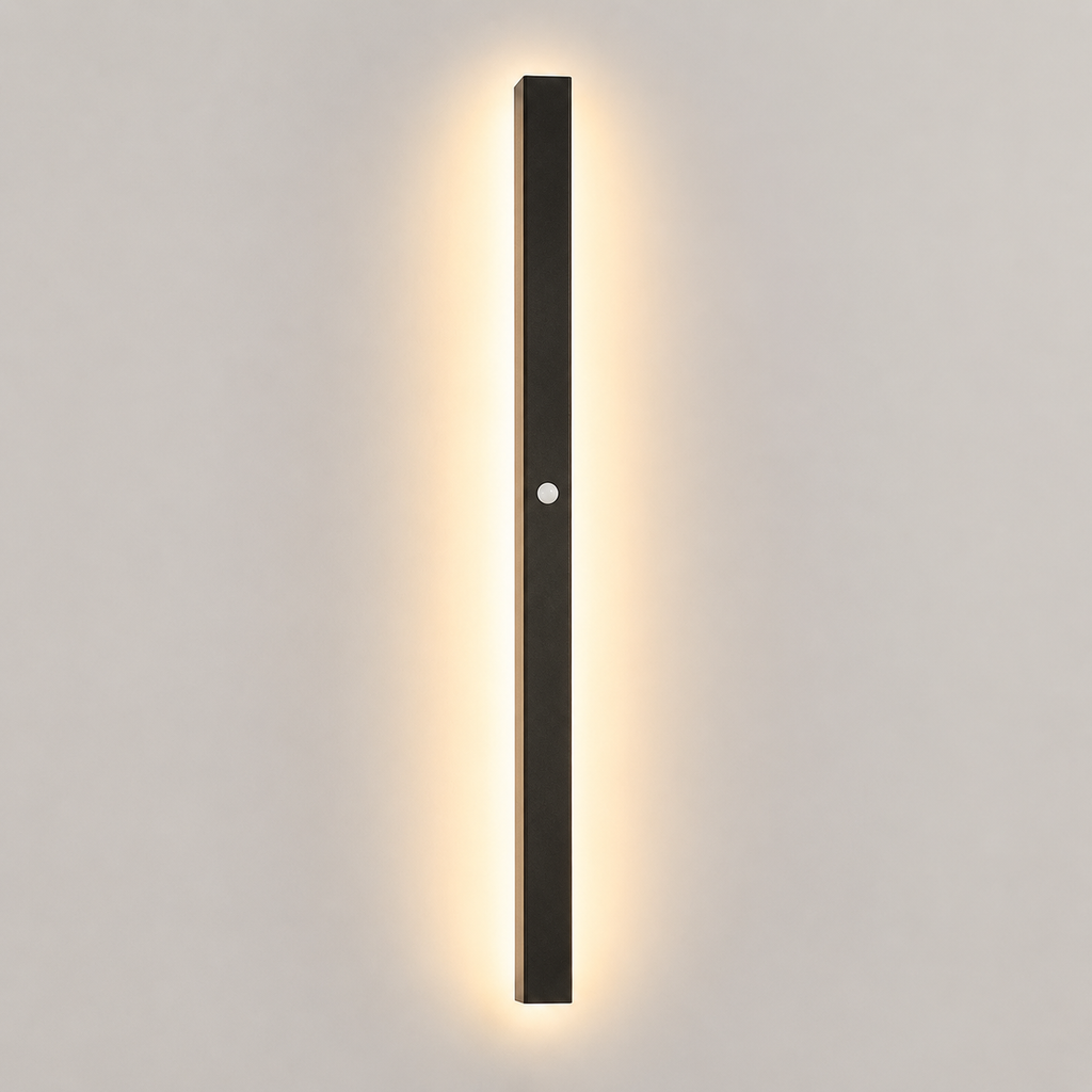 Outdoor Wall Sconce, Linear Vertical Design, Metal And Transparent Acrylic, LED Lighting 10